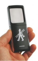 Forstørrelsesglass med lys